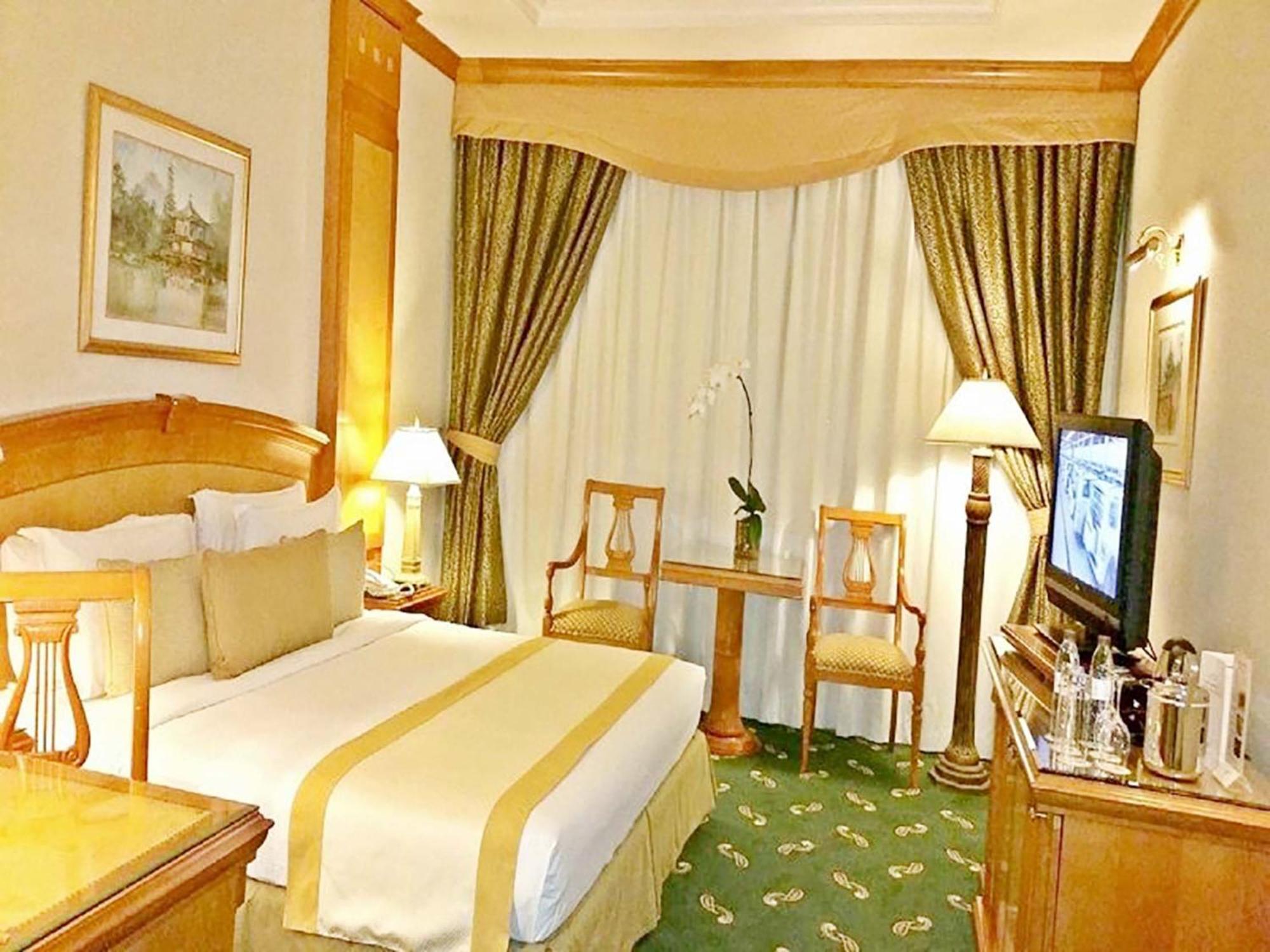 Knight Castle Hotel - Formerly Known As Carlton Palace Hotel ดูไบ ภายนอก รูปภาพ